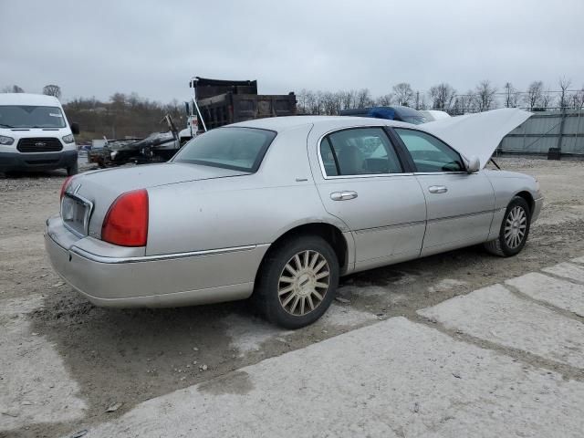 2004 Lincoln Town Car Ultimate