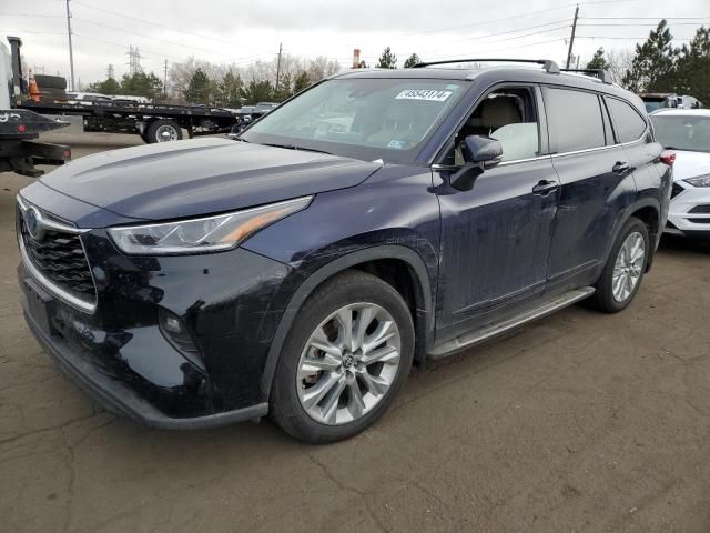 2022 Toyota Highlander Hybrid Limited