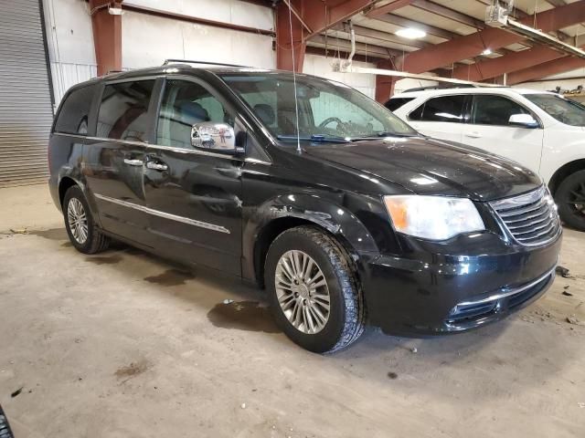 2013 Chrysler Town & Country Touring L