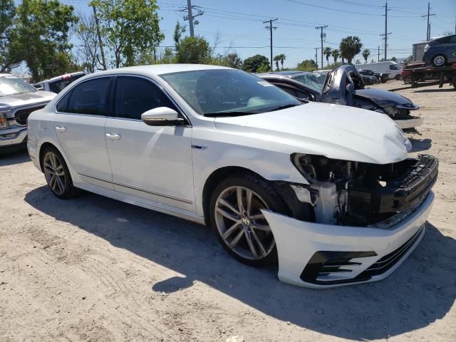 2017 Volkswagen Passat R-Line