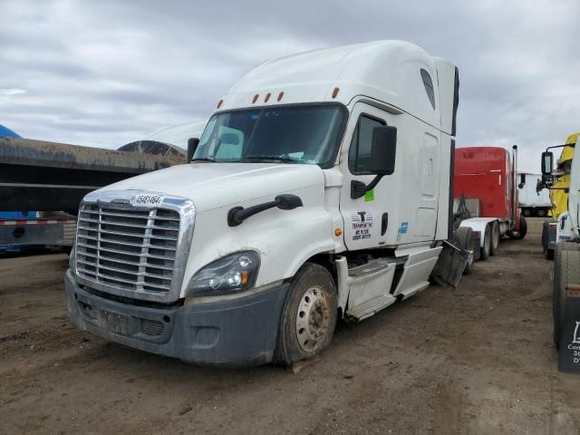 2015 Freightliner Cascadia 125