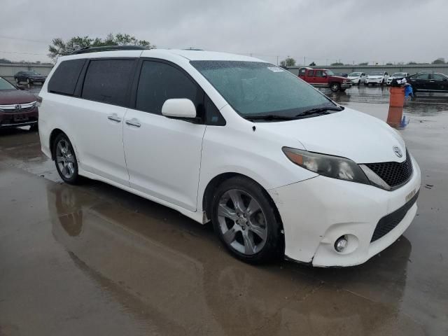 2013 Toyota Sienna Sport