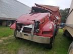 2005 Mack 700 CV700