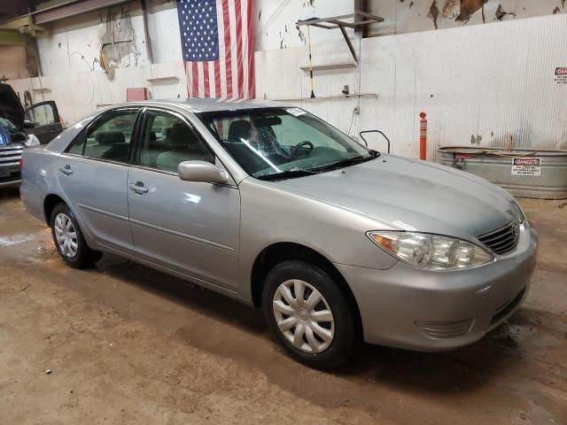 2005 Toyota Camry LE