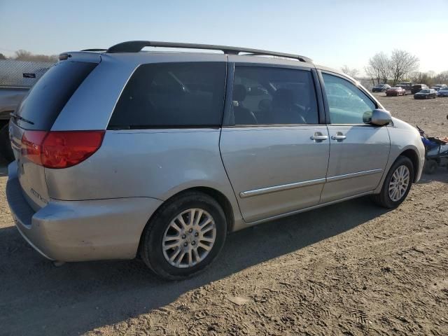 2008 Toyota Sienna XLE