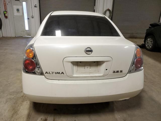 2004 Nissan Altima Base
