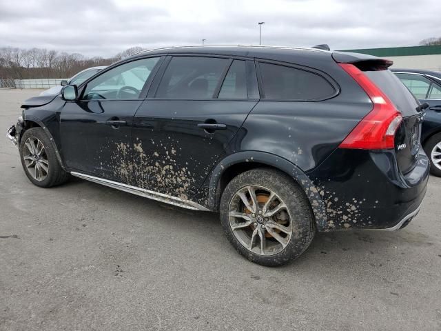 2015 Volvo V60 Cross Country Premier