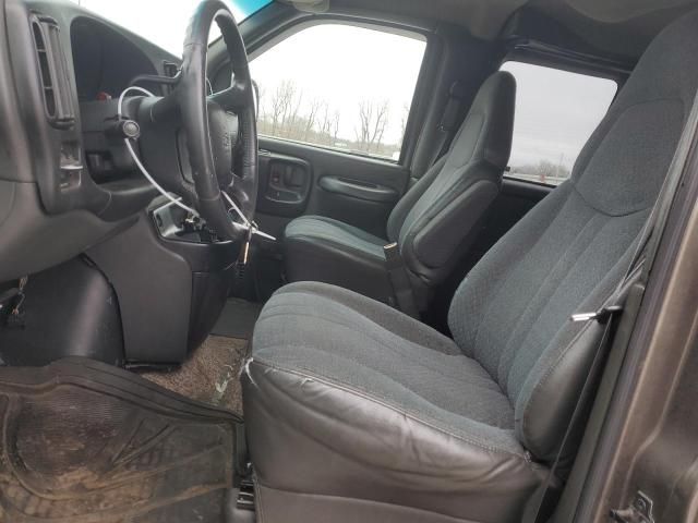 2002 Chevrolet Express G2500