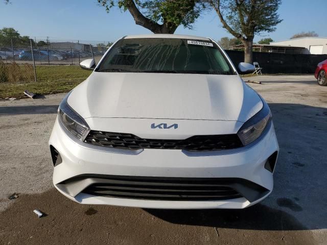 2023 KIA Forte LX