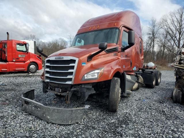 2020 Freightliner Cascadia 126