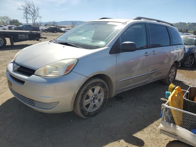 2005 Toyota Sienna CE