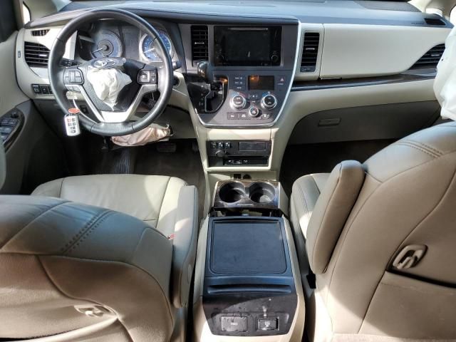 2015 Toyota Sienna XLE