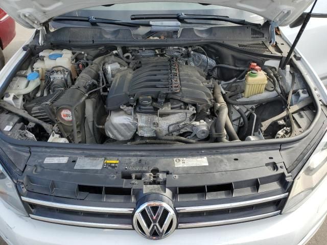 2012 Volkswagen Touareg V6