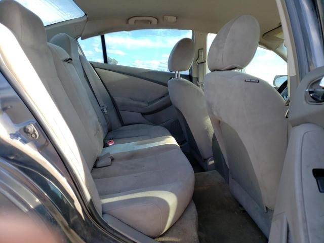 2010 Nissan Altima Base