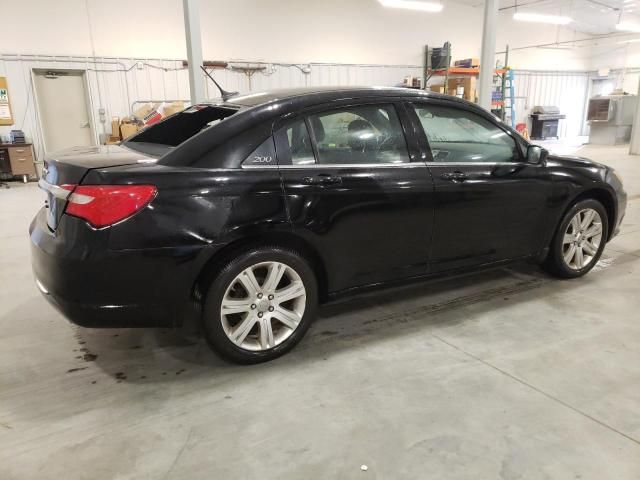 2013 Chrysler 200 Touring