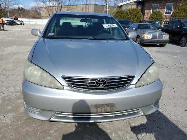 2005 Toyota Camry LE