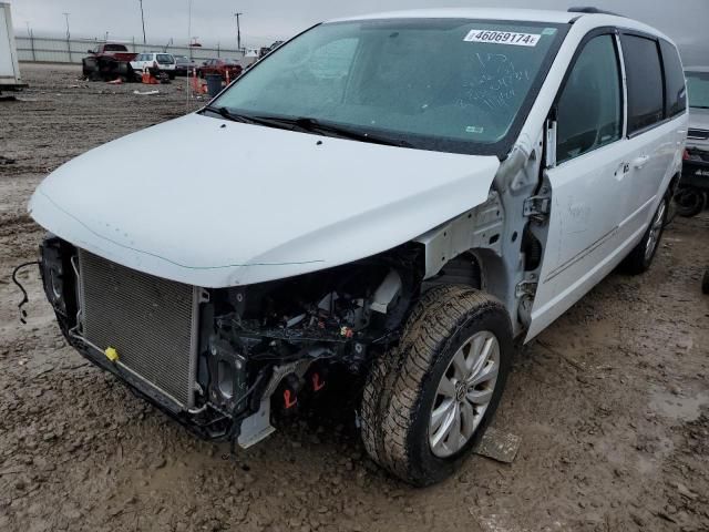 2014 Volkswagen Routan SE