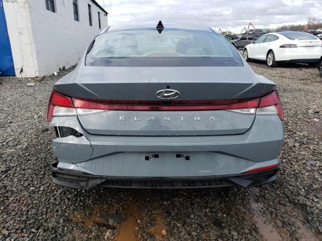 2021 Hyundai Elantra SE