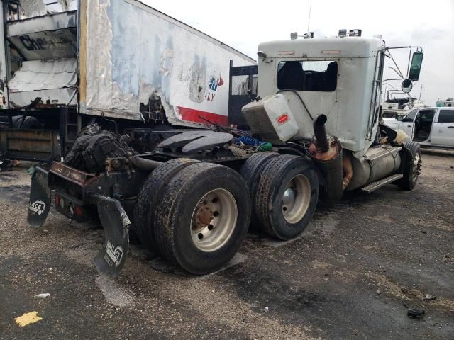 2011 Kenworth Construction T800