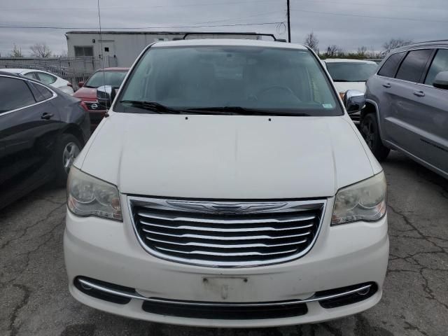 2013 Chrysler Town & Country Touring L