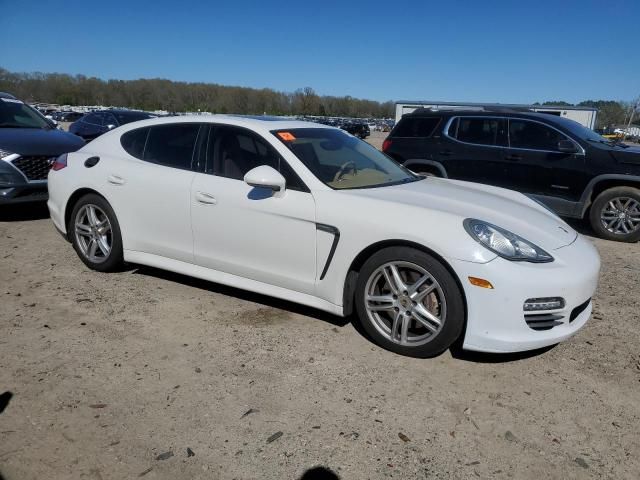 2011 Porsche Panamera 2