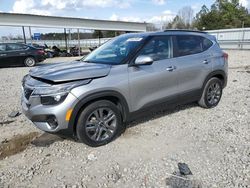 KIA Vehiculos salvage en venta: 2023 KIA Seltos S