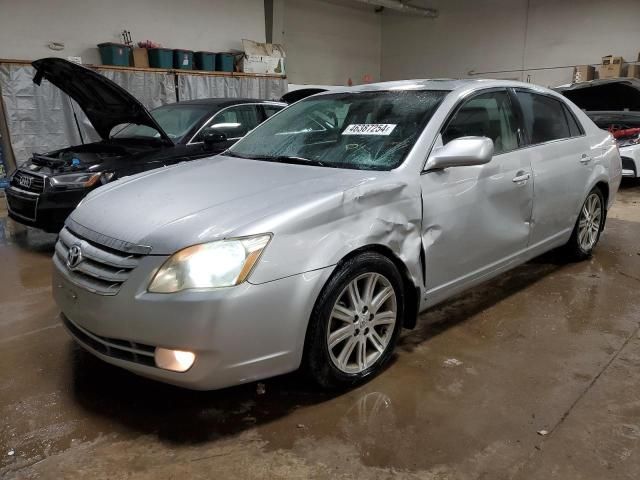 2005 Toyota Avalon XL