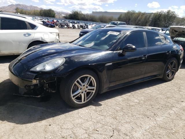 2012 Porsche Panamera 2