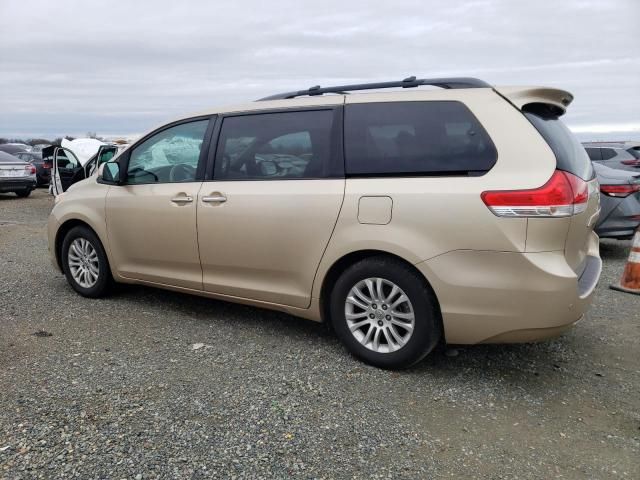 2011 Toyota Sienna XLE