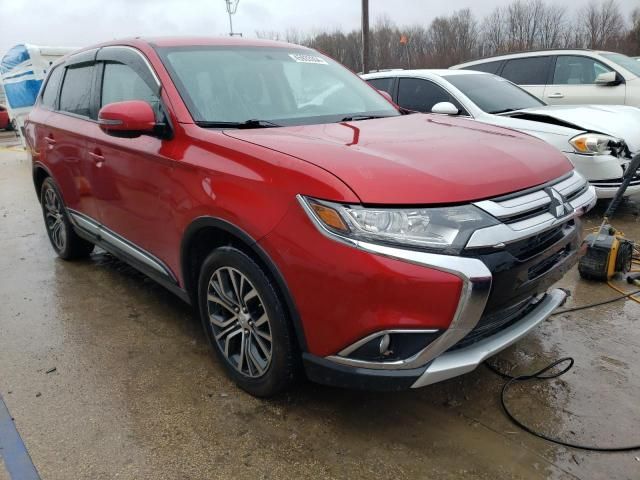 2016 Mitsubishi Outlander SE