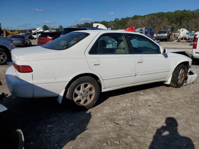 1999 Toyota Camry LE