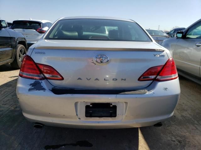 2005 Toyota Avalon XL