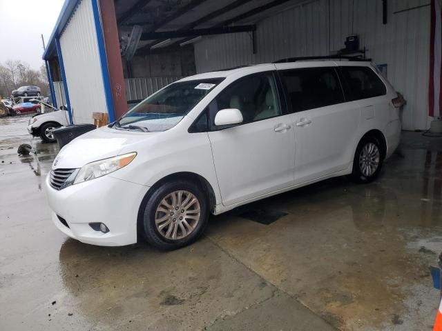 2014 Toyota Sienna XLE