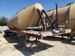 Salvage trucks for sale at San Antonio, TX auction: 1983 Fruehauf Trailer