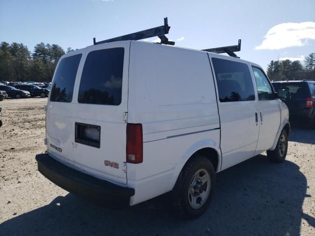 2004 GMC Safari XT