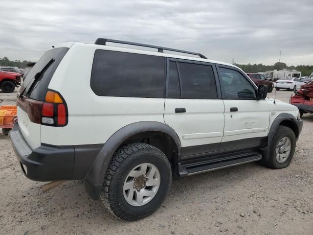 2001 Mitsubishi Montero Sport XLS