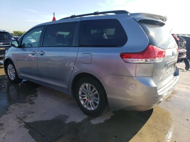 2014 Toyota Sienna XLE