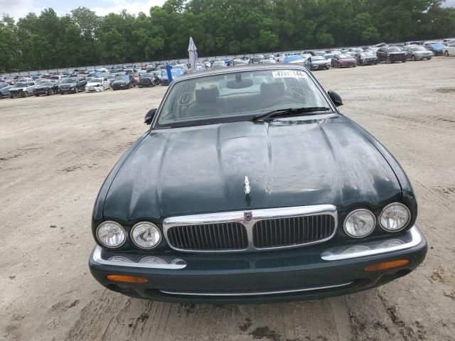 2003 Jaguar XJ8