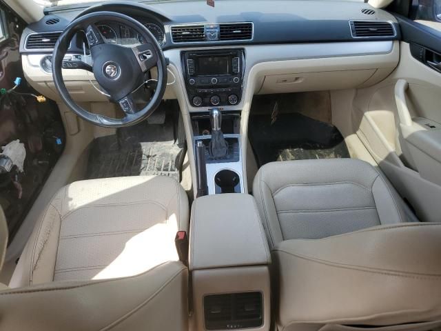 2013 Volkswagen Passat SE