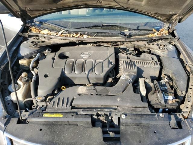 2010 Nissan Altima Base