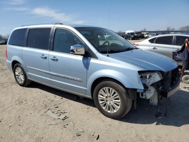 2013 Chrysler Town & Country Limited