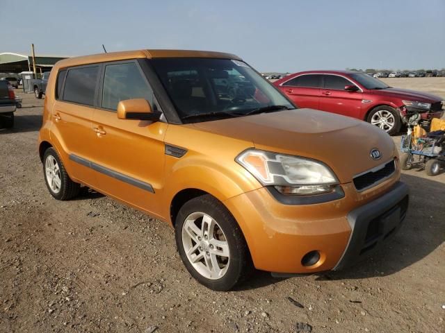 2011 KIA Soul +