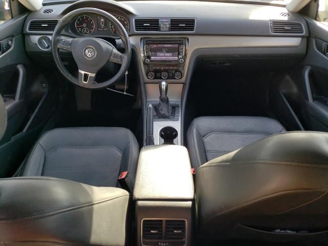 2014 Volkswagen Passat SE