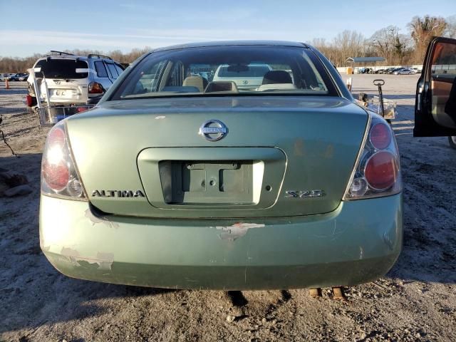 2003 Nissan Altima Base