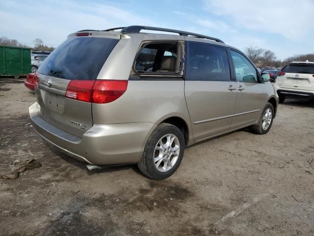 2004 Toyota Sienna XLE