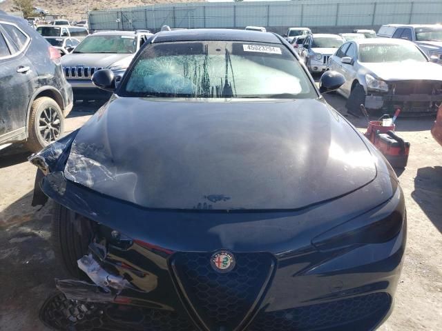 2018 Alfa Romeo Giulia TI Q4