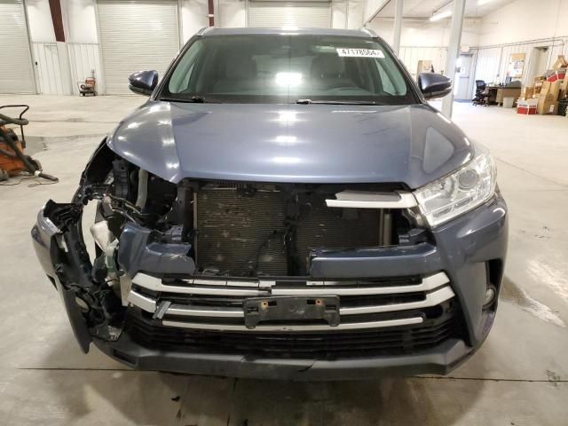 2018 Toyota Highlander SE