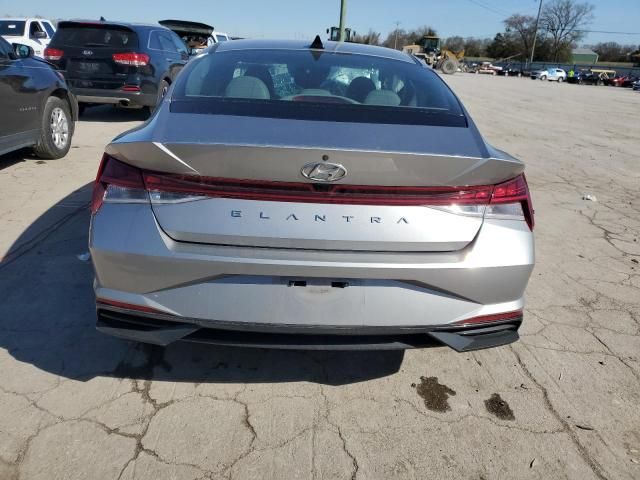 2022 Hyundai Elantra SEL