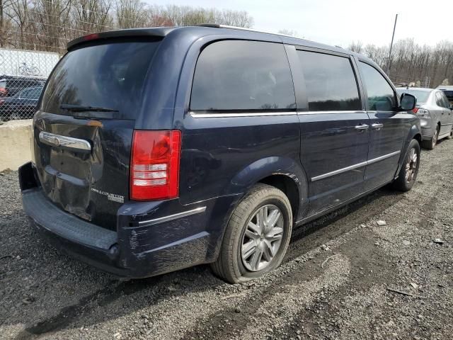 2010 Chrysler Town & Country Limited