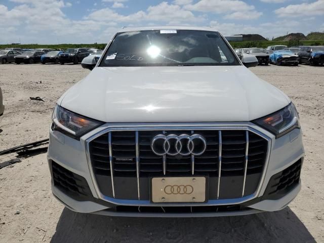 2020 Audi Q7 Premium Plus